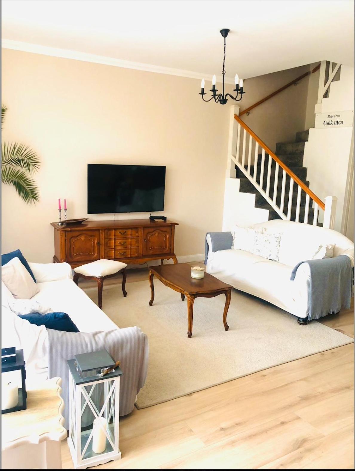 Lux Apartman Villa ハイデゥソボスロー エクステリア 写真